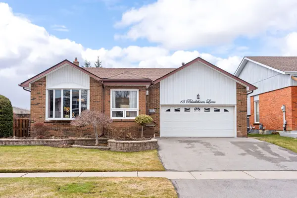 15 Blackthorn LN, Brampton, ON L6V 3K7