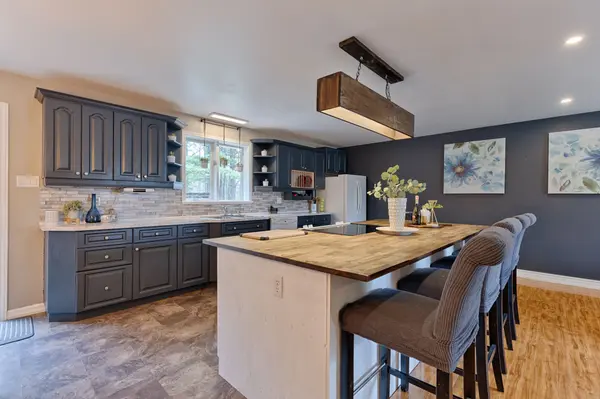 754 Crooked Rapids RD N, North Algona Wilberforce, ON K0J 1T0