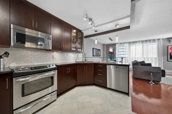 1785 Frobisher LN #704, Alta Vista And Area, ON K1G 3T7