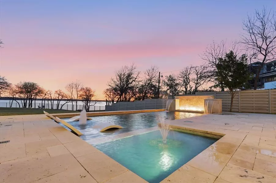 6833 Red Bud Drive, Flower Mound, TX 75022