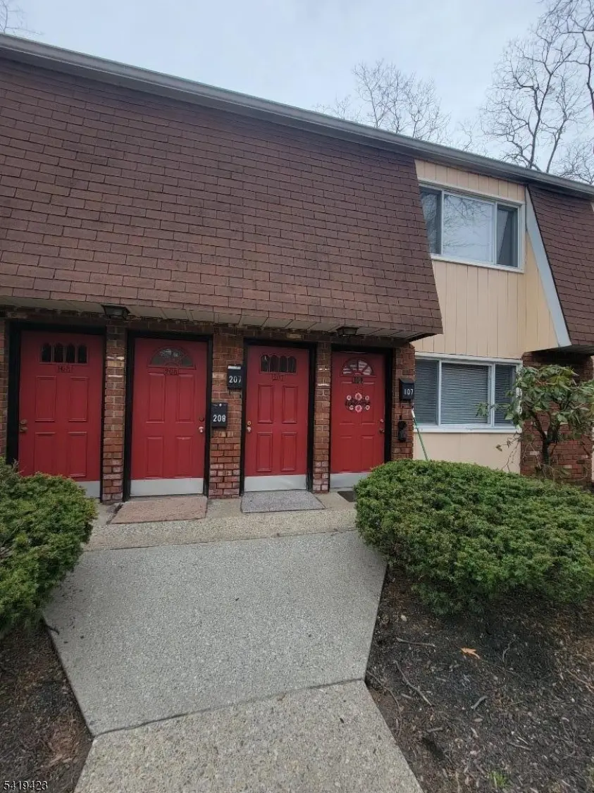 15 Broad #207, Pompton Lakes Boro, NJ 07442