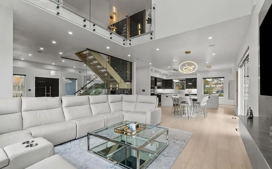 5321 Old Brock RD, Pickering, ON L1Y 1A1