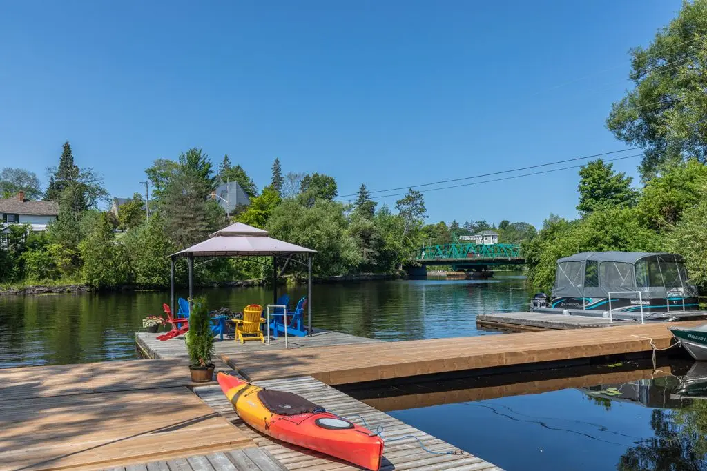 5 CHURCH ST #106, Huntsville, ON P1H 1G9