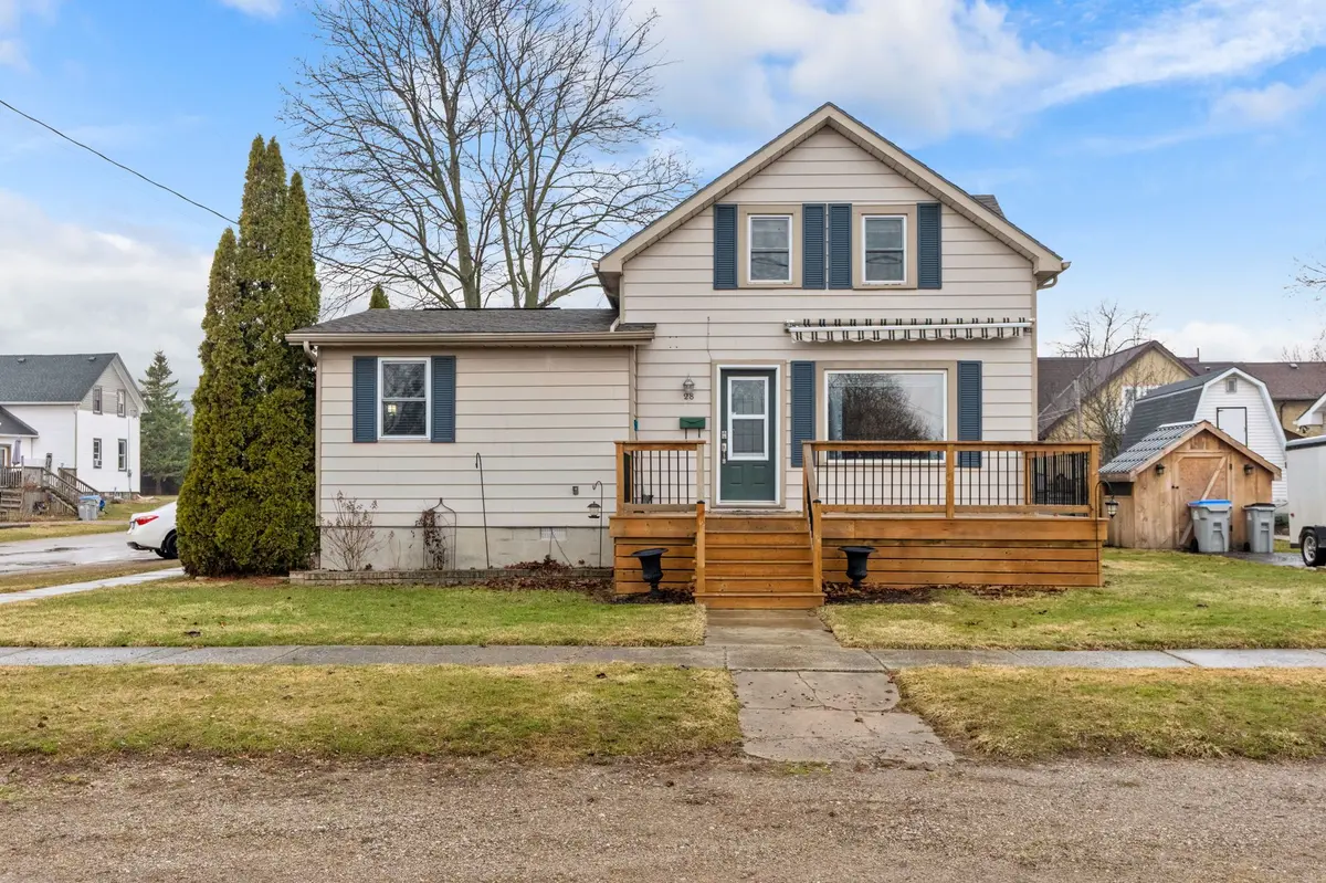 28 Edward ST, Bluewater, ON N0M 2T0
