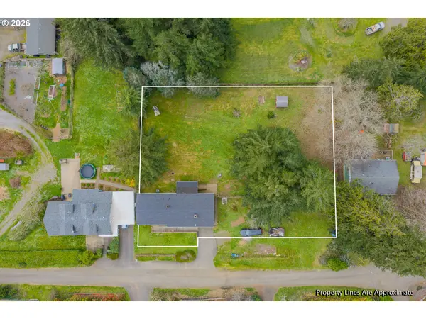 1595 N Henry ST, Coquille, OR 97423