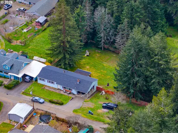 1595 N Henry ST, Coquille, OR 97423