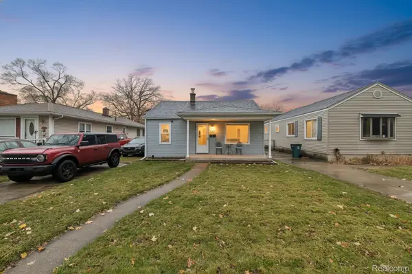 537 Andresen CT, Hazel Park, MI 48030