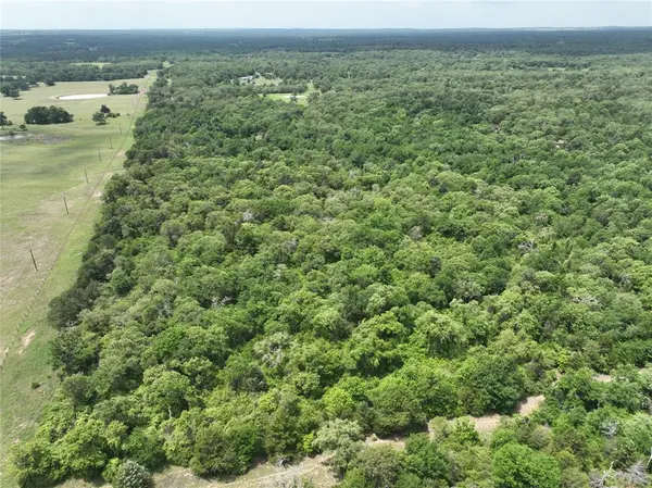 555 Private Road 3428, Milano, TX 76558