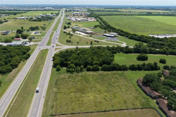 694 Us-67, Alvarado, TX 76009