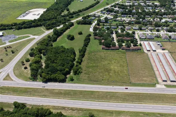 694 Us-67, Alvarado, TX 76009