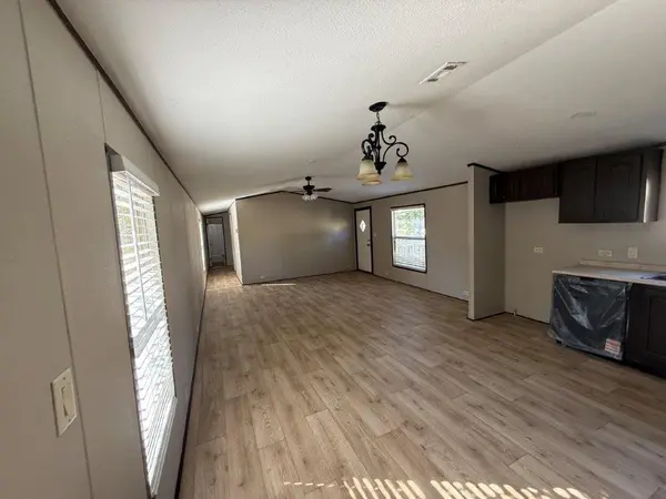 5421 Lake View Drive, Granbury, TX 76048