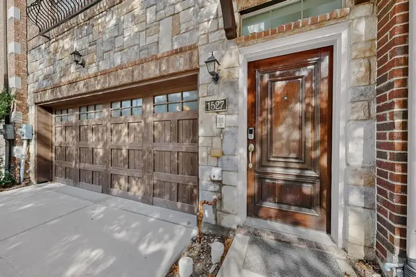 1527 Biltmore Lane, Irving, TX 75063