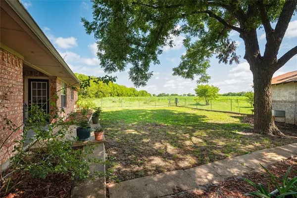 12097 Kyle Lane, Blue Ridge, TX 75424