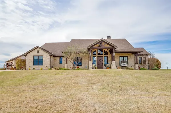 12102 E Rocky Creek Road, Crowley, TX 76036