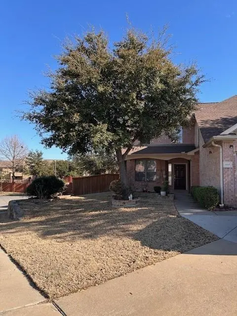 1060 Valley Vista Drive, Irving, TX 75063