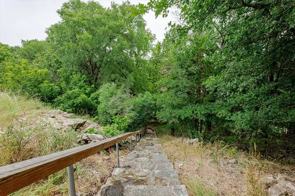 1131 Brackeen Drive, Graford, TX 76449