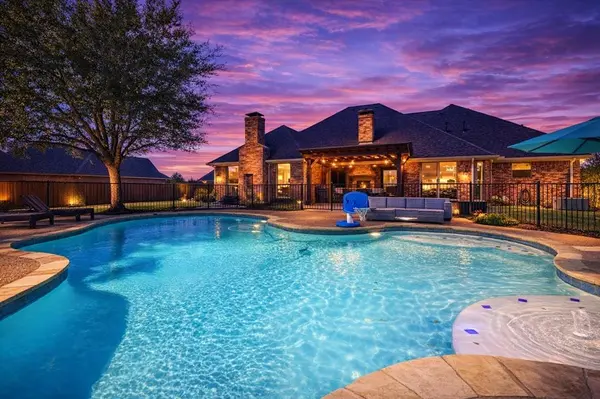 18066 Langford Lane, Talty, TX 75126