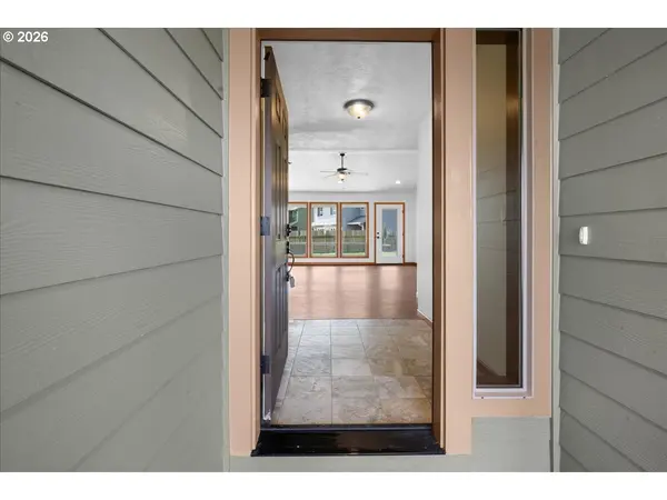 371 SW KALMIA AVE, Warrenton, OR 97146