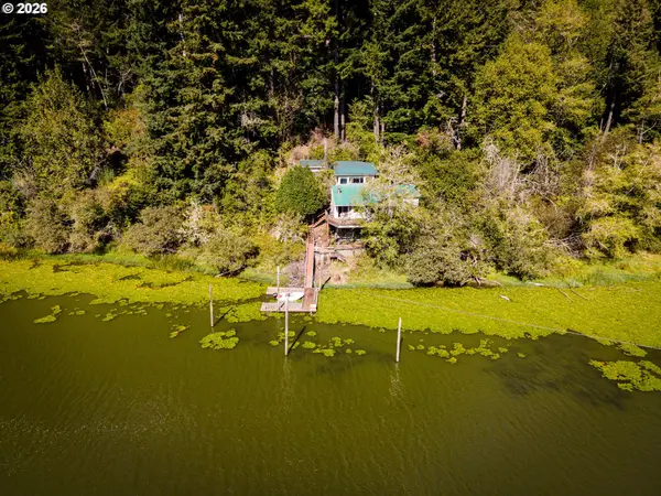 909 N TENMILE, Lakeside, OR 97449