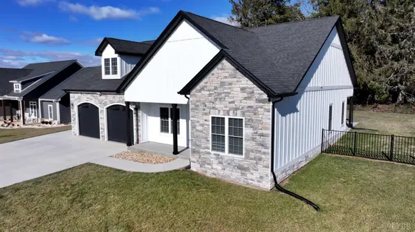 1043 BRADFORD CROSSING PL, Goode, VA 24556