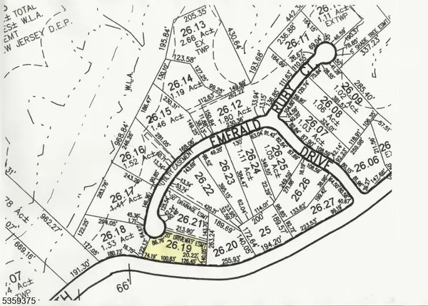 17 Emerald Dr, Hardyston Twp., NJ 07419