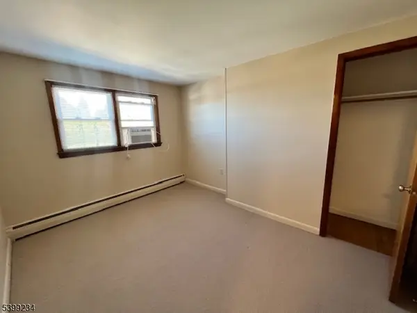 30 Garden Ave, Woodland Park, NJ 07424