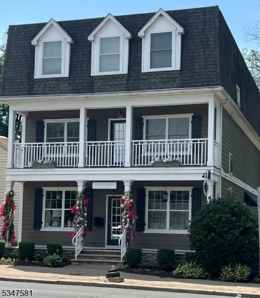 4 Centennial Ave #E, Cranford Twp., NJ 07016