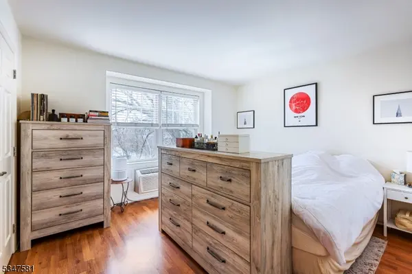 4 Centennial Ave #E, Cranford Twp., NJ 07016