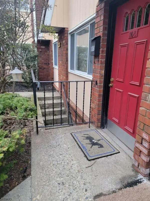 15 Broad #207, Pompton Lakes Boro, NJ 07442