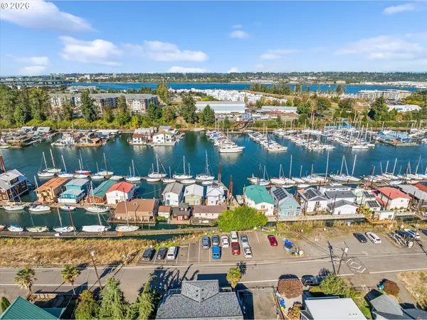 2 12 NE BRIDGETON RD, Portland, OR 97211