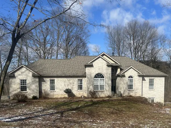 9758 Sandgrove DR NE, Algoma Twp, MI 49345