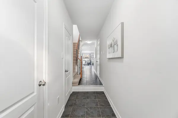 65 Aldonschool CT, Ajax, ON L1S 0C5