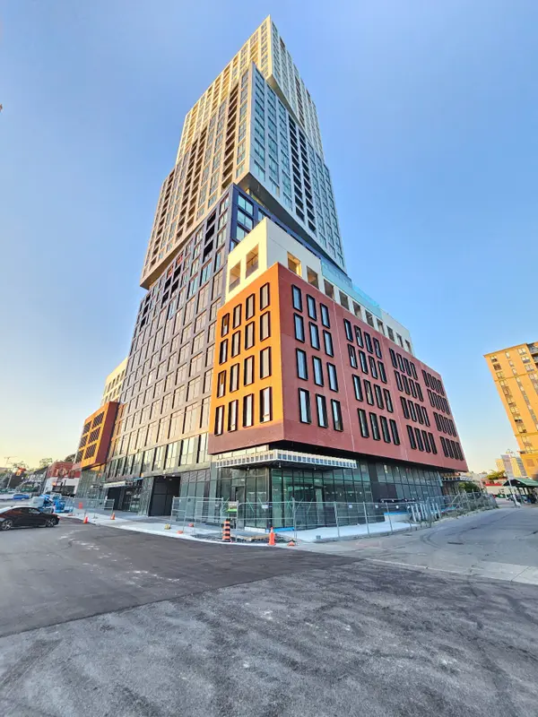 39 Mary ST #2605, Barrie, ON L4N 1S9