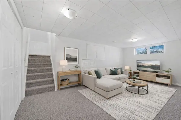 78 College CRES #BSMT, Barrie, ON L4M 2W3