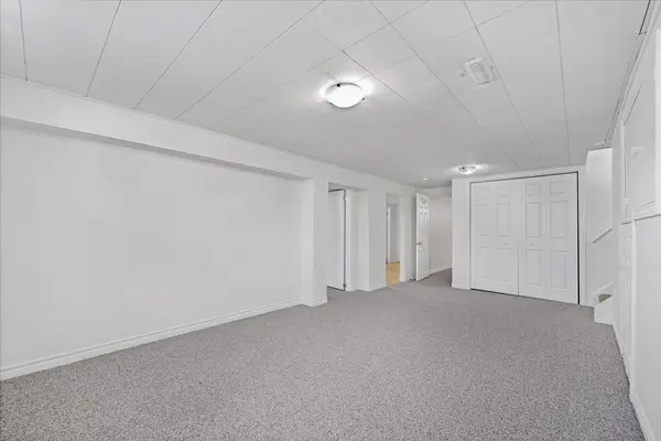 78 College CRES #BSMT, Barrie, ON L4M 2W3