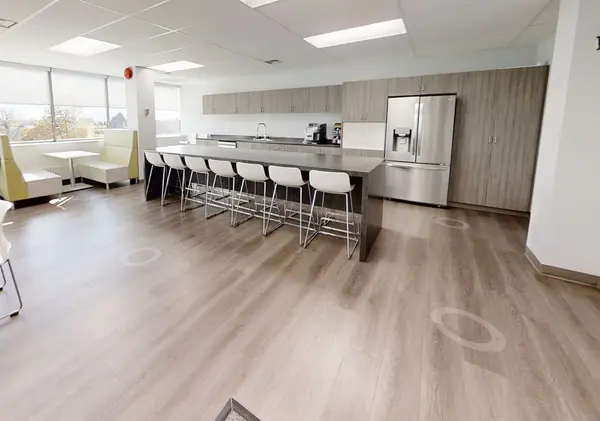 2121 Argentia RD #301A, Mississauga, ON L5N 2X4