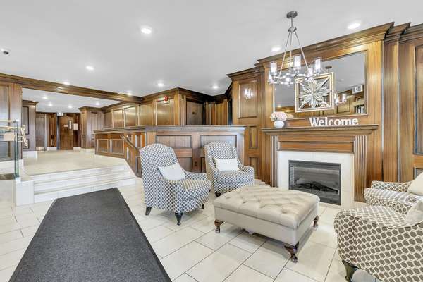 1237 North Shore BLVD E #1201, Burlington, ON L7S 2H8