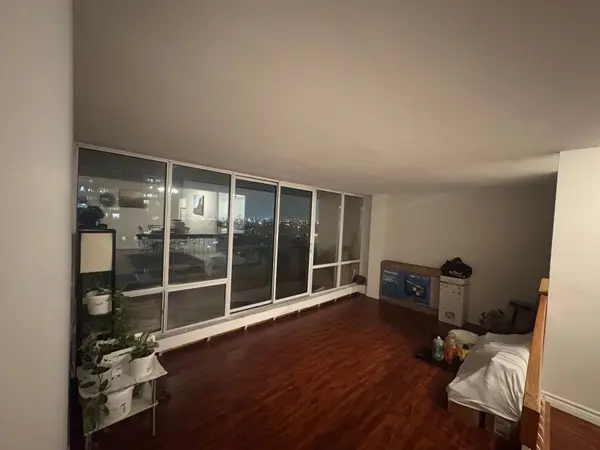 31 Four Winds DR #708, Toronto W05, ON M3J 1K9