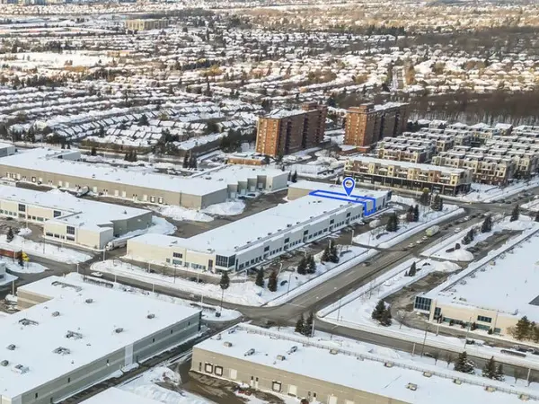 3400 Ridgeway DR #2, Mississauga, ON L5L 0A2