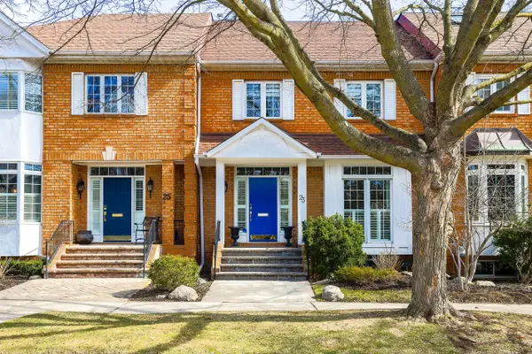 23 Chisholm ST, Oakville, ON L6K 3W2