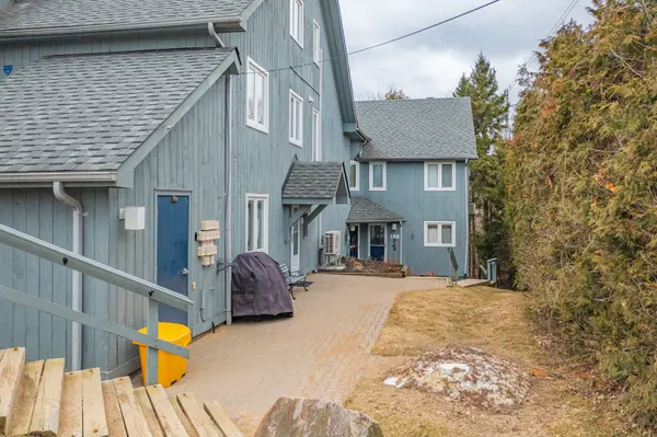 5 CHURCH ST #106, Huntsville, ON P1H 1G9