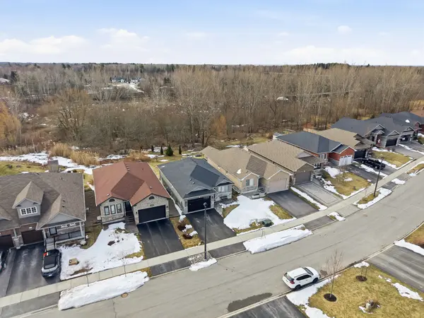 76 Royal Gala DR, Brighton, ON K0K 1H0