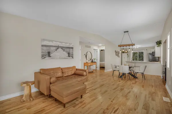 403 CENTENAIRE ST, Russell, ON K0A 1W0