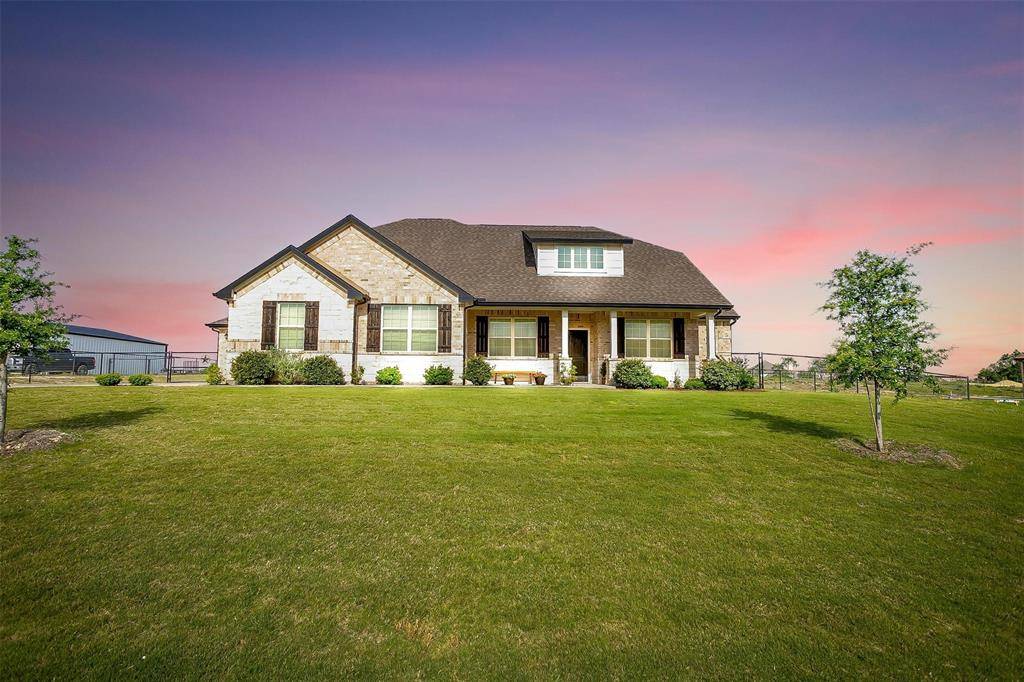 340 Sanger Drive, Springtown, TX 76082