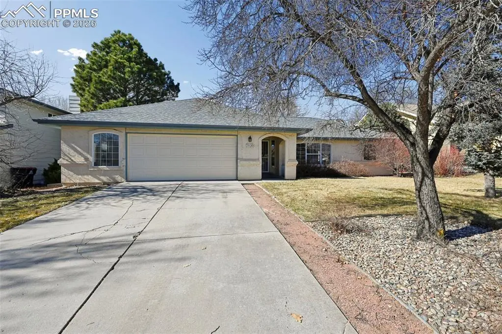 2030 Heatherdale DR, Colorado Springs, CO 80915