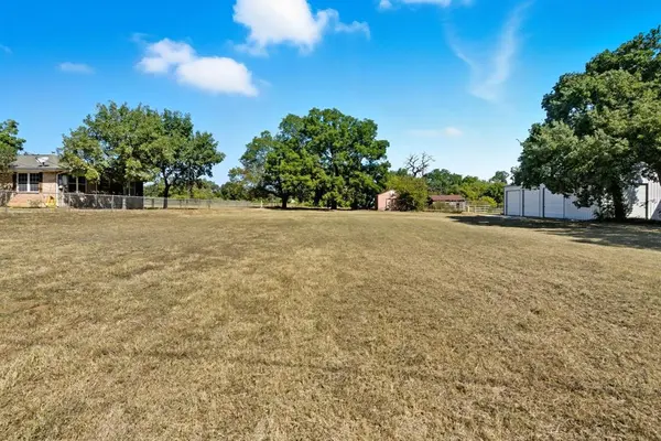 TBD W 5th Street, Springtown, TX 76082