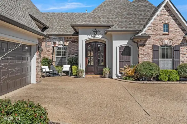 918 Royal Circle, Bossier City, LA 71111