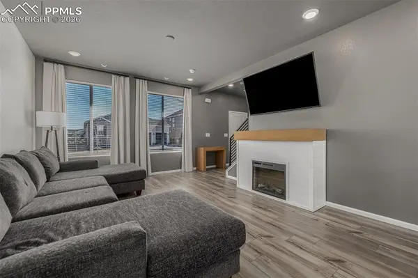 5658 Mammoth LN, Colorado Springs, CO 80927