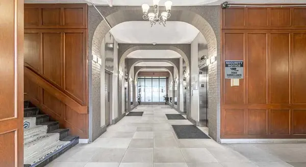 4944 Dalton DR NW #1709, Calgary, AB T3A 2E6