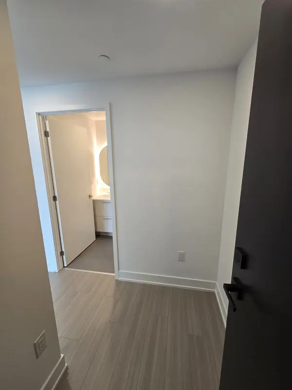 36 Olive AVE #2001, Toronto C14, ON M2N 0M4